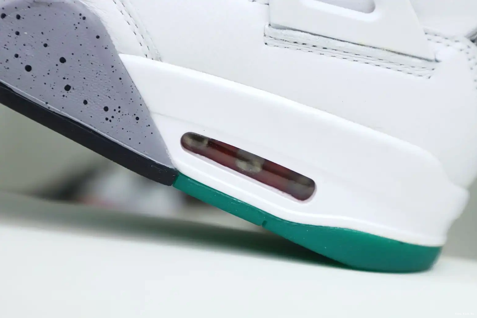 JORDAN 4 WMNS Kimikick AIR RETRO 'RAST 0811